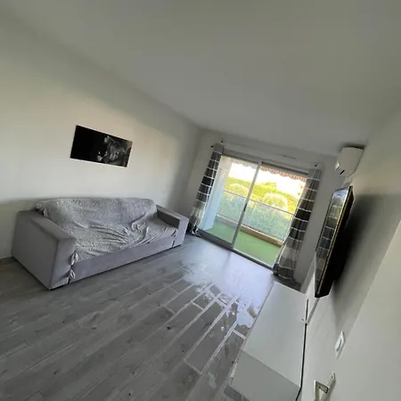 F2 1er Etage Lejlighed Antibes